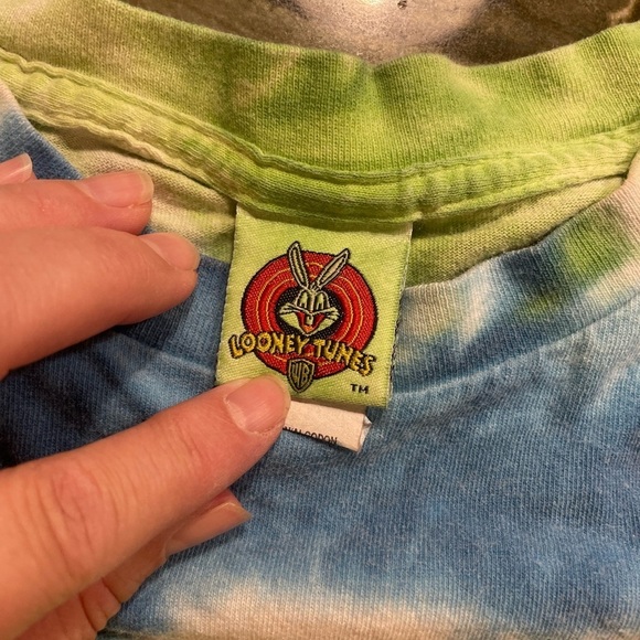 LOONEY TOONS VINTAGE TIE DYED 1990’s T-SHIRT WITH TWEETY BIRD “RELAX” - Picture 3 of 4
